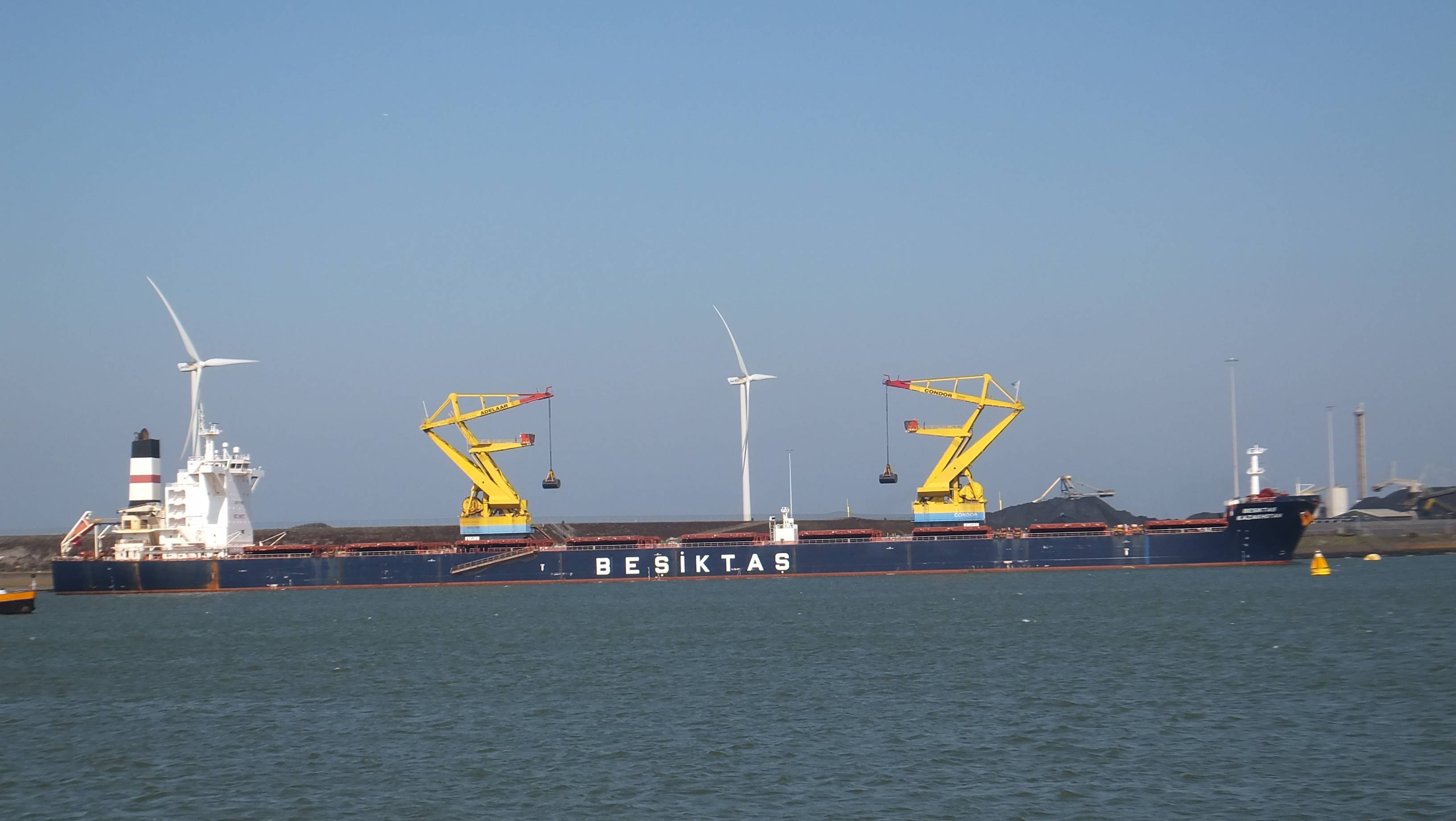 Reanimatie op schip Besiktas Kazakhstan in IJmuide 